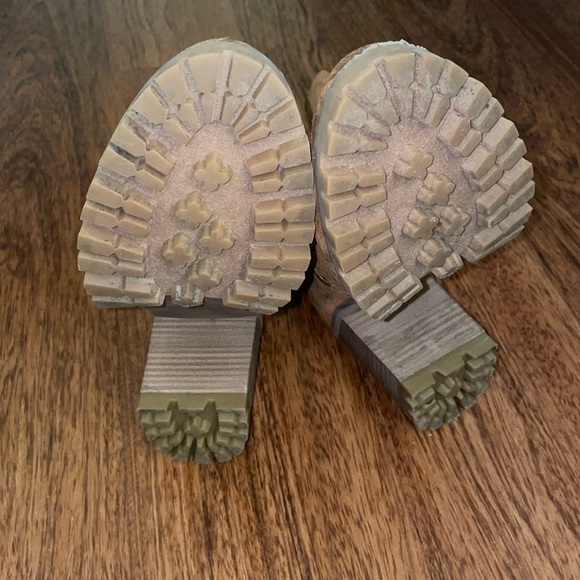 American Eagle Outfitters Boots - Picture 5 of 6